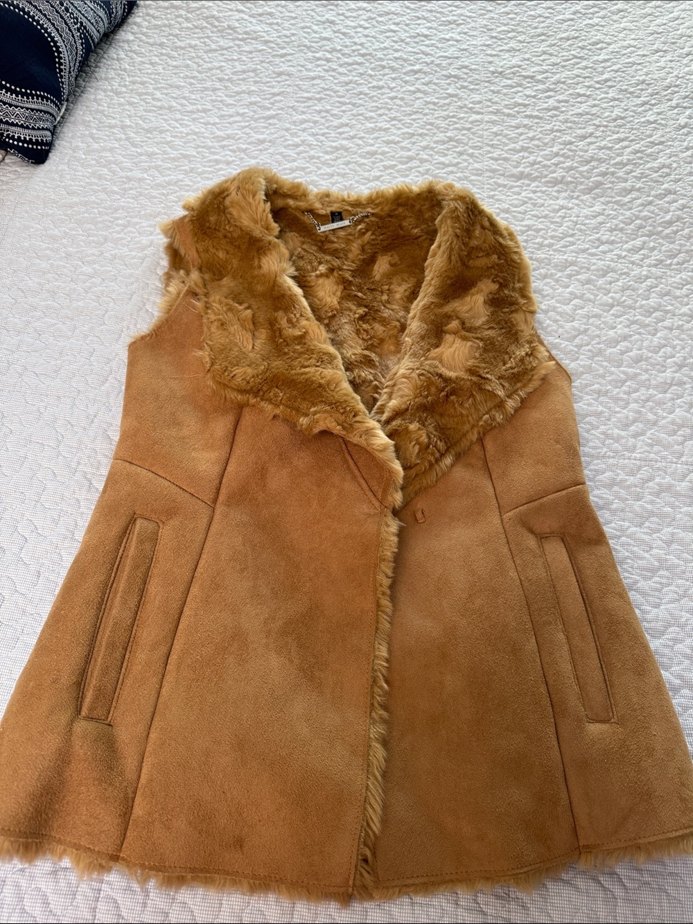 White Black Women's Faux Shearling Suede Vest in Tan Small